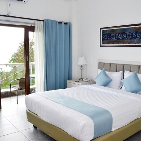 La Cecile Hotel & Cafe Komodo Labuan Bajo Exteriör bild